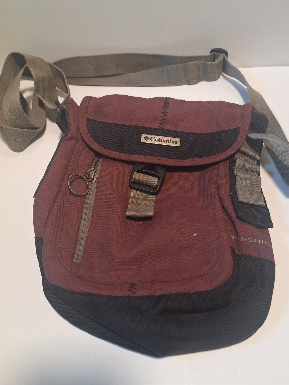 Columbia Maroon and Gray Messenger Crossbody Bag